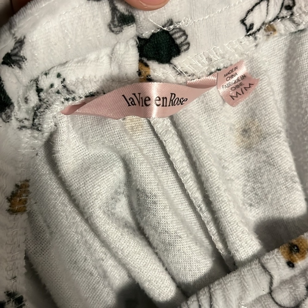 Their pyjama set - Picture 4 of 4